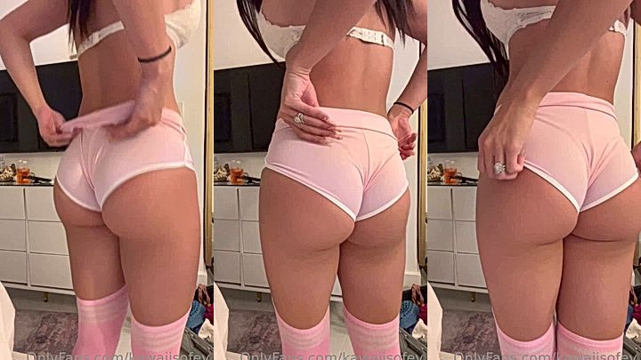 Aishah Sofey jumping and shaking her big ass on camera
